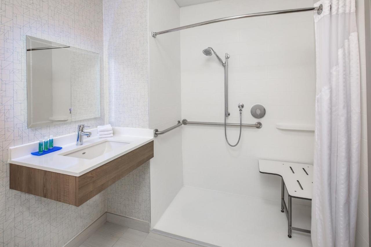 Holiday Inn Express Ontario By Ihg Creekside Luaran gambar