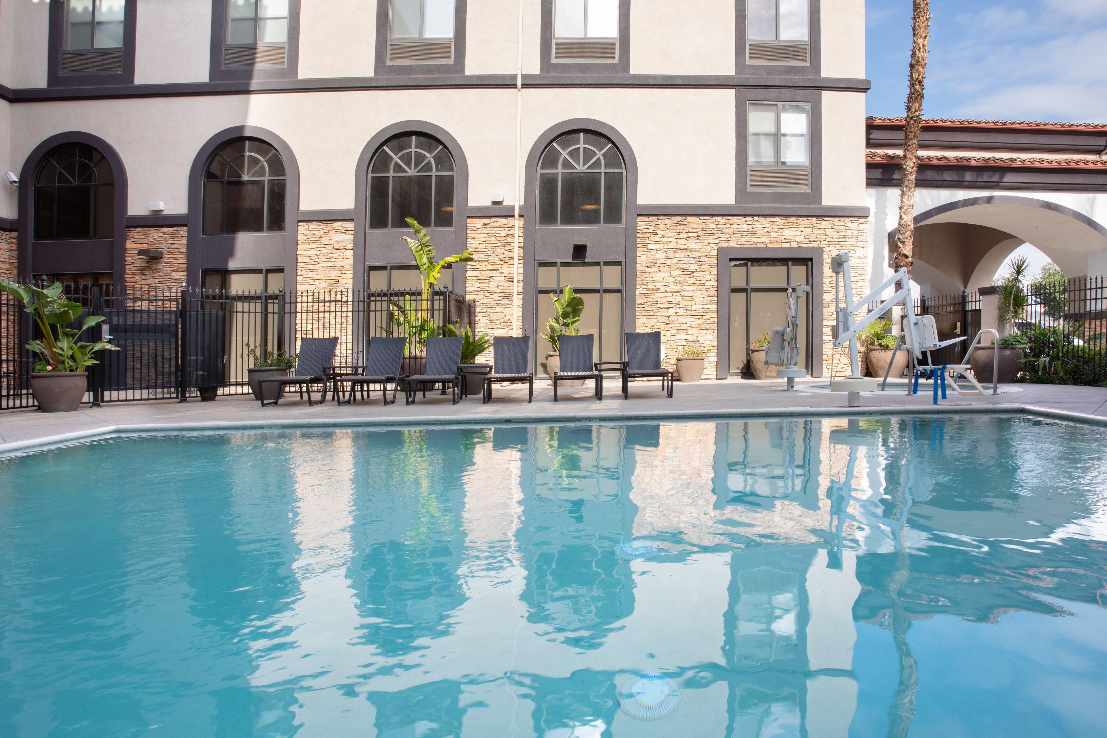 Holiday Inn Express Ontario By Ihg Creekside Luaran gambar