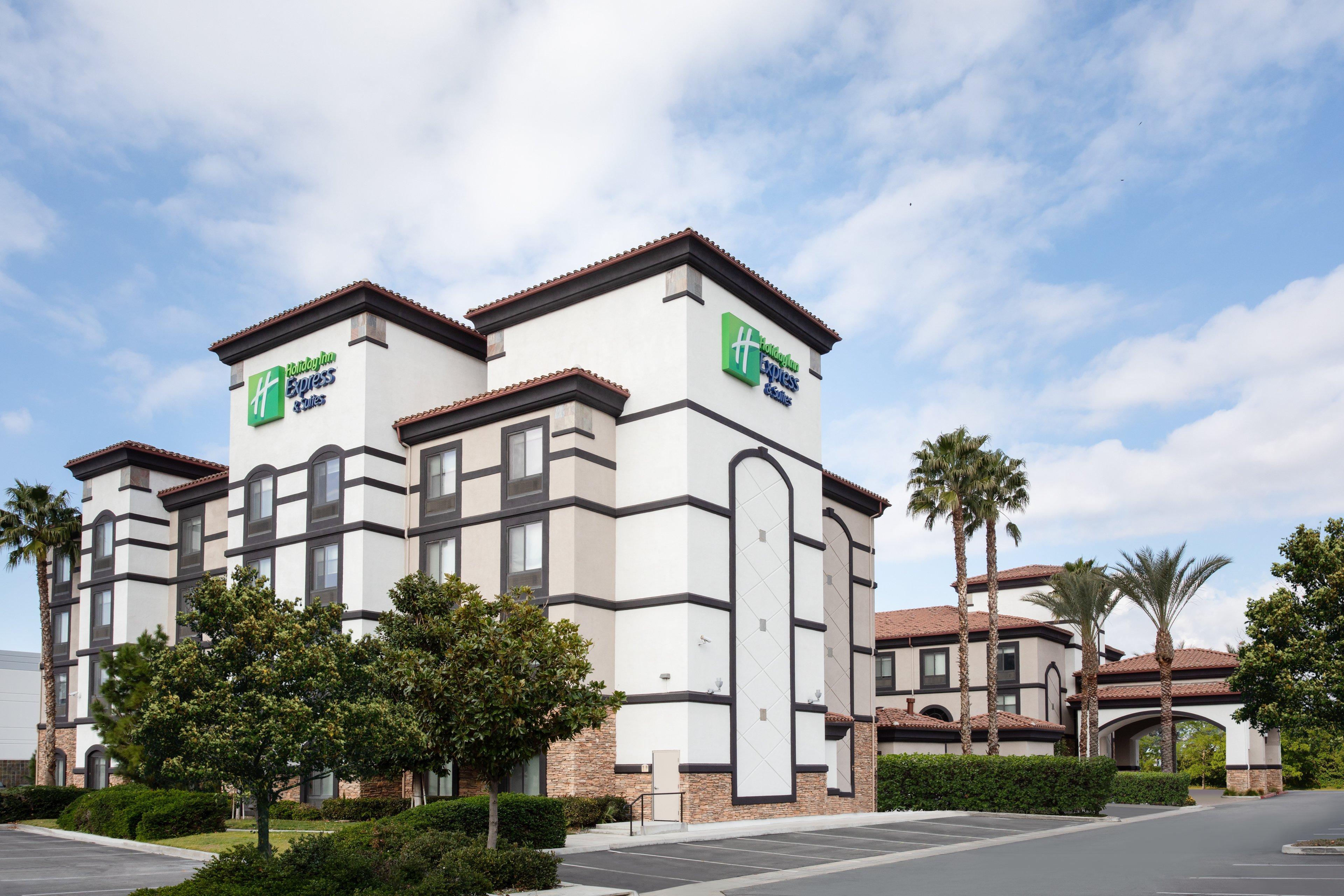 Holiday Inn Express Ontario By Ihg Creekside Luaran gambar